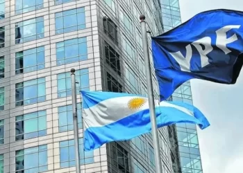 Argentina defendió ante la Justicia de EE.UU. la suspensión de la entrega de acciones de YPF y advirtió por daños irreparables