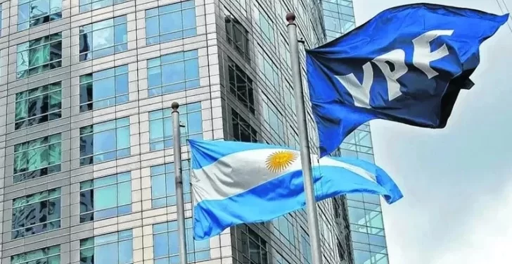 Argentina defendió ante la Justicia de EE.UU. la suspensión de la entrega de acciones de YPF y advirtió por daños irreparables