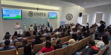 La Escuela de Gobierno entregó certificados a Promotores Ambientales