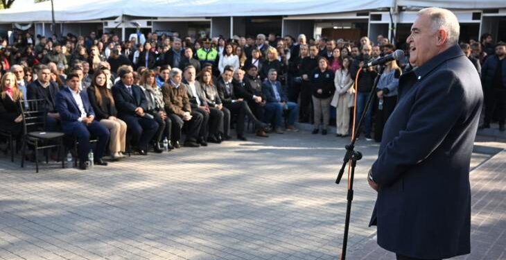 Jaldo destacó la creatividad e iniciativa de los estudiantes que expusieron en la Feria Nacional de Educación