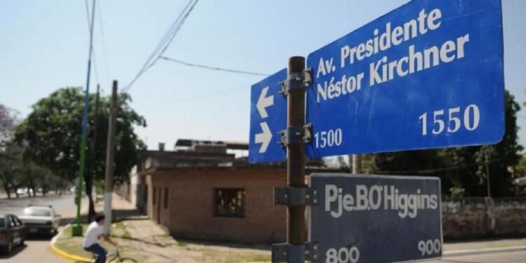 Presentan un proyecto para restituir el nombre de Roca a la avenida Kirchner