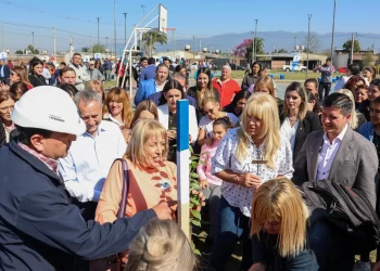 Mega forestación: por el Día del Árbol, plantan más de 1.000 ejemplares en Manantial Sur