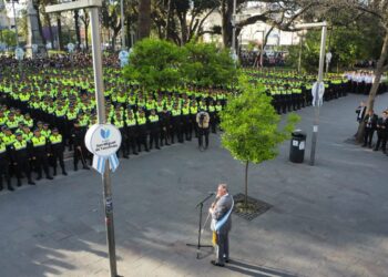 Jaldo tomó juramento a más de 1.200 policías y entregó equipamiento