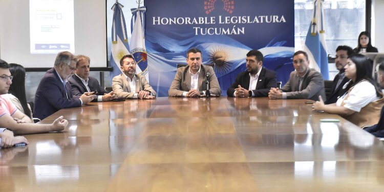 La Legislatura fue sede del lanzamiento del programa “Generación de Líderes 2030”