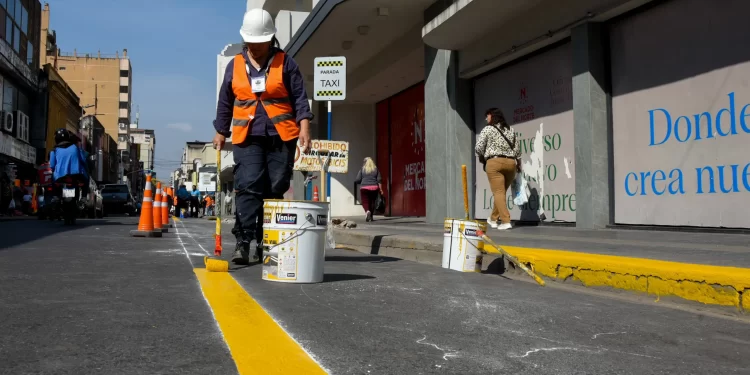 Articulan acciones para promover el desarrollo de la actividad taximetrera y mejorar la calidad del servicio