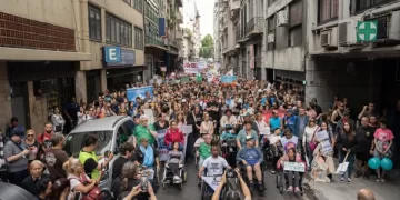 Masiva manifestación a Salud en reclamo por la implementación inmediata de la Emergencia en Discapacidad