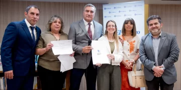 Por sus 25 años, declaran de Interés Municipal a la librería El Ateneo y reconocen su aporte a la cultura
