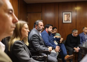 Principio de acuerdo al conflicto del transporte tras la intervención del Concejo