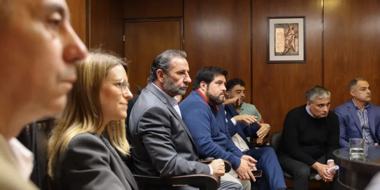 Principio de acuerdo al conflicto del transporte tras la intervención del Concejo