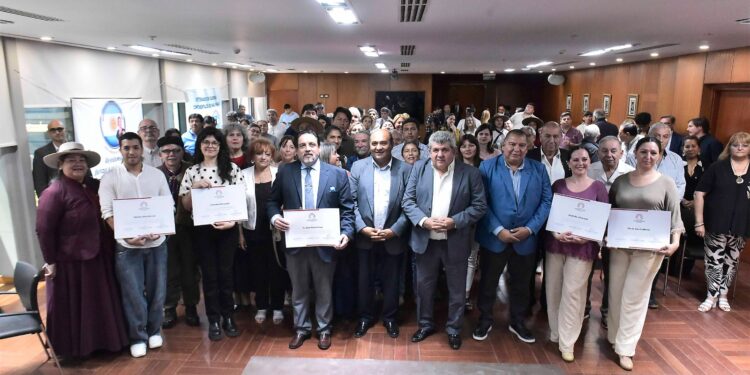 La Legislatura reivindica el legado de Lola Mora en el 159° aniversario de su natalicio