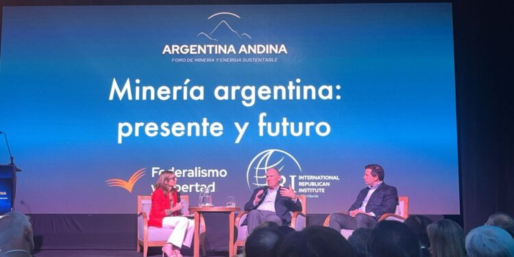Foro Argentina Andina: Resaltaron la actividad minera para el desarrollo del NOA