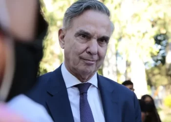 Miguel Ángel Pichetto reclamó regular a las plataformas y Marcos Galperín le respondió: «No estoy preocupado»