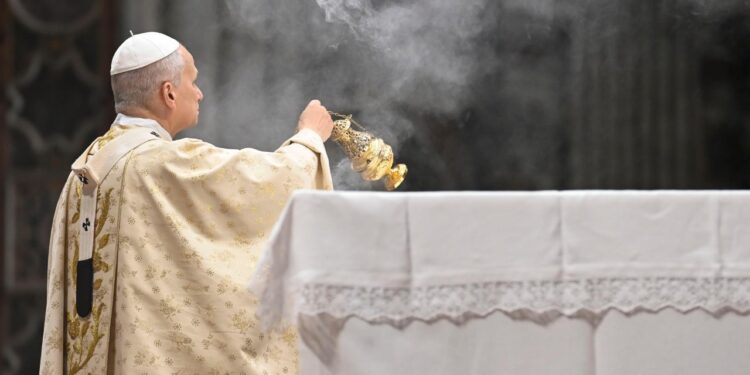 Misa de Navidad: León XIV llamó a sanar las heridas que dejan los conflictos armados