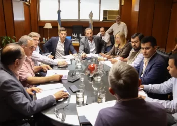 El Concejo tratará en el recinto la regularización de las aplicaciones de transporte