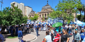 Los gremios de la CGT se movilizaron en Tucumán contra la reforma laboral