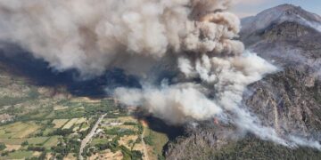 Manuel Adorni: «Nación continúa asistiendo los incendios»