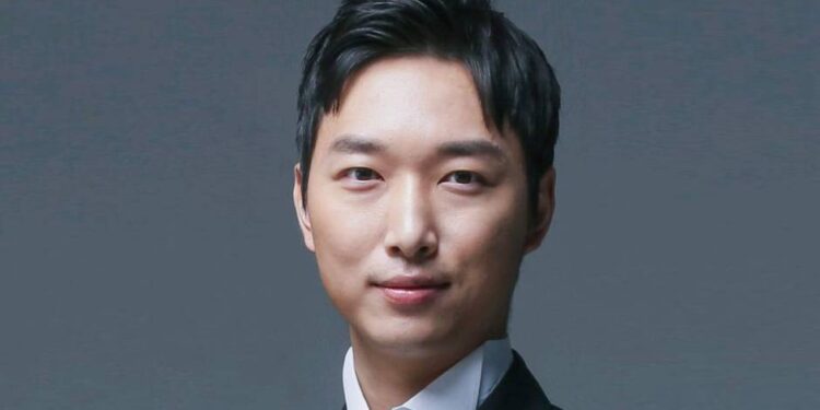 El hombre más inteligente del planeta afirma: «Dios existe al 100%, lo creo»