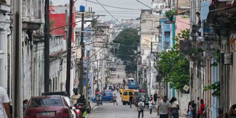 Trump le dice a Cuba que «haga un trato antes de que sea demasiado tarde»