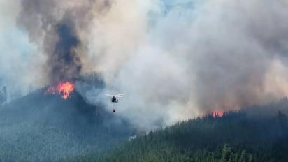 Siguen los incendios en Chubut: hay familias evacuadas y esperan lluvias