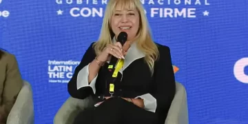 Rossana Chahla llevó la experiencia de San Miguel de Tucumán al Foro Económico de la CAF en Panamá