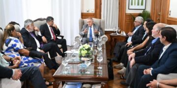 La Provincia y la Unión Industrial acordaron sostener la producción y el empleo