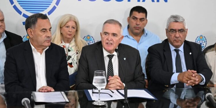 El Gobierno llegó a un acuerdo de recomposición salarial con gremios docente