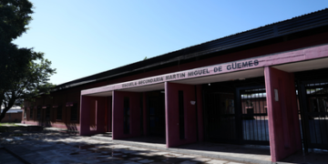 Cuándo se reintegra el personal docente a las escuelas en Tucumán