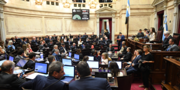 El Senado dio media sanción al proyecto de reforma laboral