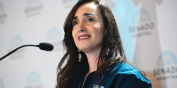 Victoria Villarruel envió a Diputados el proyecto de reforma laboral