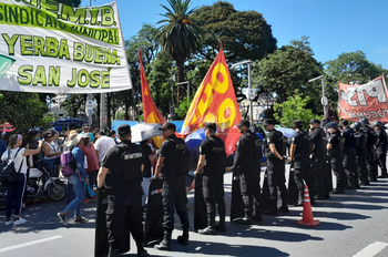 Organizaciones sociales y sectores sindicales marcharon en Tucumán en contra de la reforma laboral