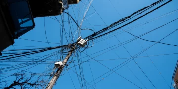 Inicia en la ciudad un Plan de Reordenamiento del Cableado Aéreo