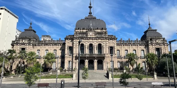 Recomposición salarial: Nueva reunión del Gobierno y el Frente Gremial Docente