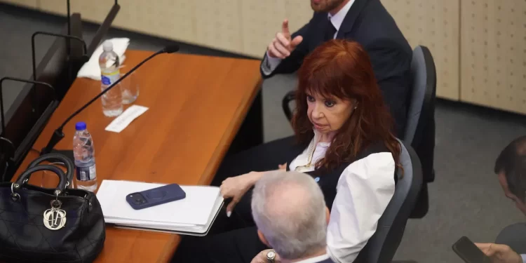 Cristina Kirchner declaró en la causa de los Cuadernos y denunció persecución judicial