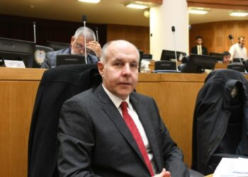 Claudio Viña presentó un proyecto para garantizar espacios de contención y asistencia para evacuados por las inundaciones