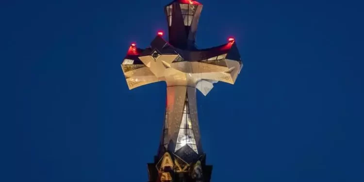 La Sagrada Familia: España tiene la iglesia más alta del mundo y está protegida del tráfico aéreo