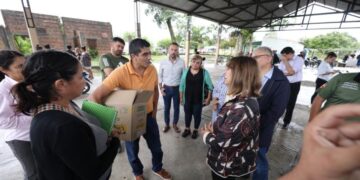 Montaldo acompañó a la comunidad educativa de la Escuela Nº 99 de Monteagudo