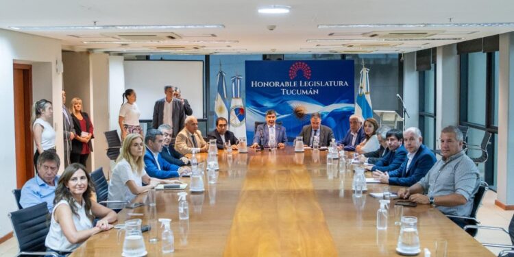 La Legislatura elegirá el próximo viernes al nuevo Defensor del Pueblo