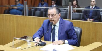 Desde el Concejo impulsan minibuses urbanos, colectivos eléctricos y energía solar para modernizar el transporte en la capital