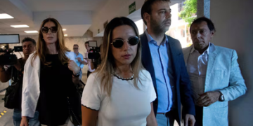 Agostina Páez deberá estar dos semanas más en Brasil