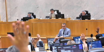 La Legislatura elige este viernes al nuevo Defensor del Pueblo