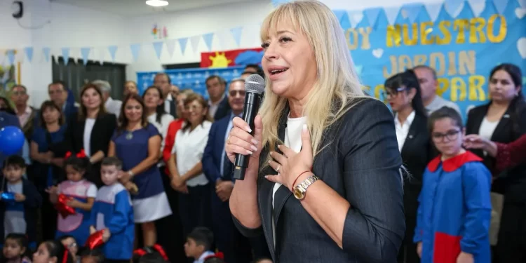 Chahla abrió el ciclo lectivo 2026 en la Escuela Alfonsina Storni y ratificó la educación como eje de gestión