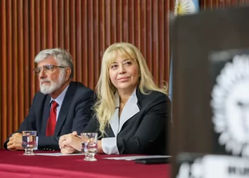 La intendente Chahla encabezó el inicio de las audiencias públicas para reformar el Código de Planeamiento de la capital