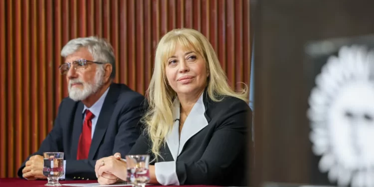 La intendente Chahla encabezó el inicio de las audiencias públicas para reformar el Código de Planeamiento de la capital