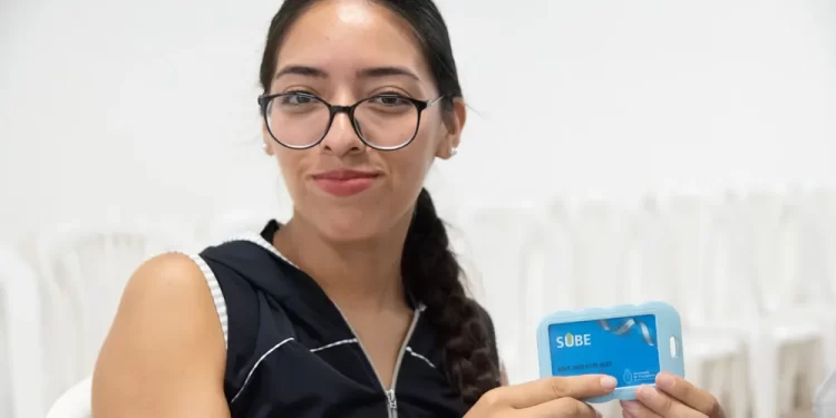 Video: Arranca la entrega del Boleto Educativo Municipal para estudiantes terciarios y universitarios