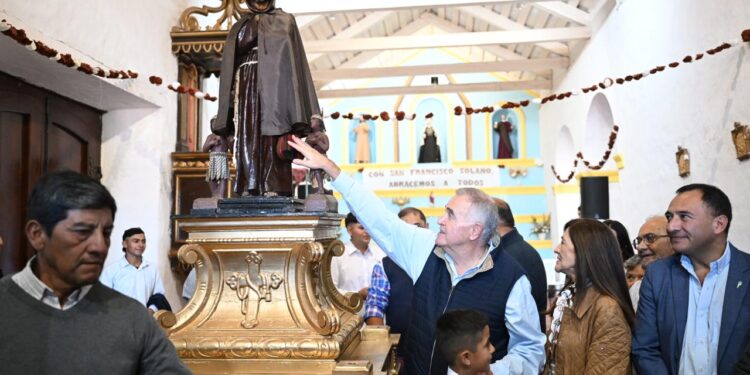 Jaldo participó de la misa en honor a San Francisco Solano y pidió por las familias afectadas por inundaciones