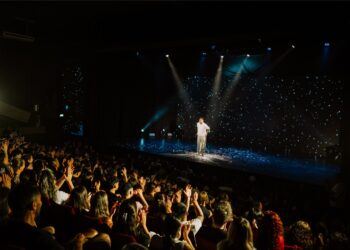 Un influencer reconocido llega a Tucumán