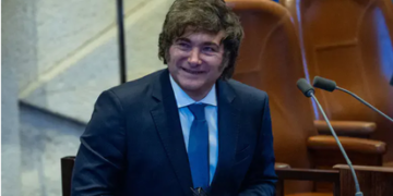 Javier Milei se ubica entre los presidentes con peor imagen en Latinoamérica