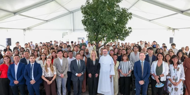 En conjunto con la UNSTA, la intendente Rossana Chahla lanza la Escuela de Liderazgo y Comunicación Política