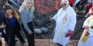 “La ciudad que queremos se construye desde la fe y la unión”, reflexionó la intendente Chahla en la Fiesta de la Divina Misericordia