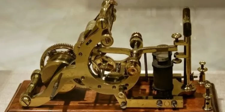 Del primer telegrama al 5G: Así comenzó la revolución de la comunicación que hoy nos conecta en segundos